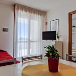 One Bedroom Flat In A With Pool Bibione
