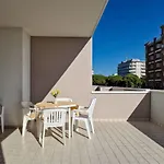Apartamento One Bedroom Flat In A With Pool