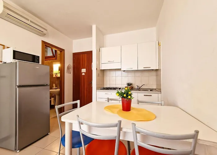 One Bedroom Flat In A With Pool Διαμέρισμα *