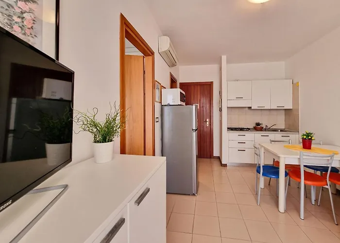 Διαμέρισμα One Bedroom Flat In A With Pool *
