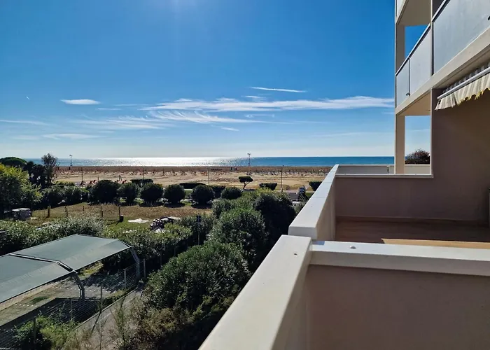 Διαμέρισμα One Bedroom Flat In A With Pool *