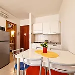 One Bedroom Flat In A With Pool Apartment *