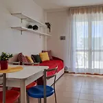 One Bedroom Flat In A With Pool Бибионе