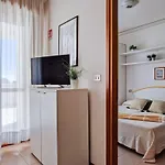 One Bedroom Flat In A With Pool Apartment Bibione