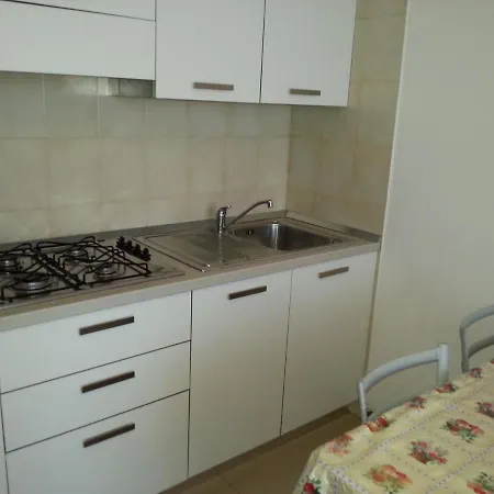 One Bedroom Flat In A With Swimming Pool *