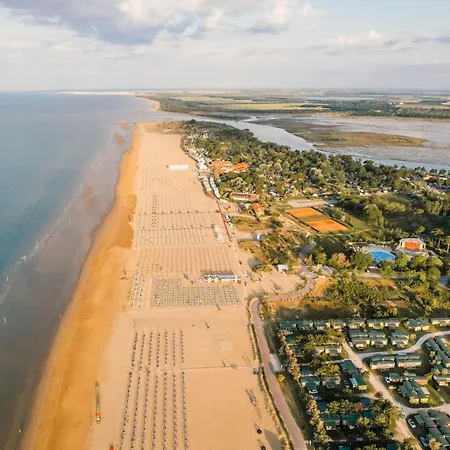 One Bedroom Flat In A With Swimming Pool Bibione