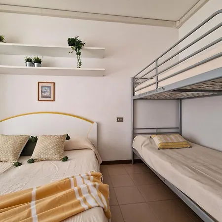 One Bedroom Flat In A With Pool شقة