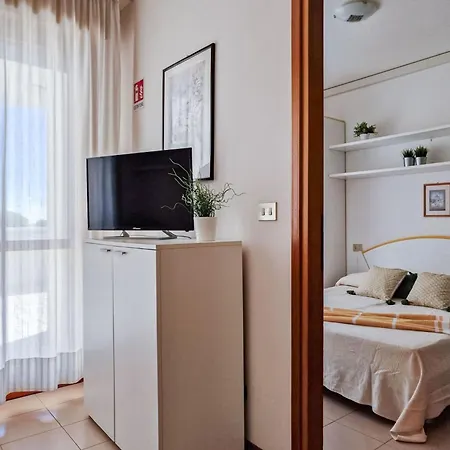 One Bedroom Flat In A With Pool Apartment Bibione