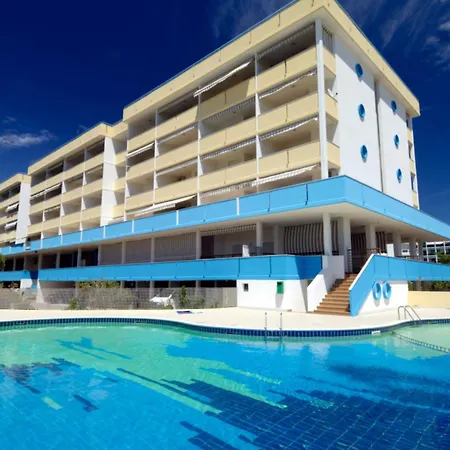 One Bedroom Flat In A With Pool Apartman *