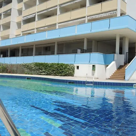 One Bedroom Flat In A With Pool Apartman