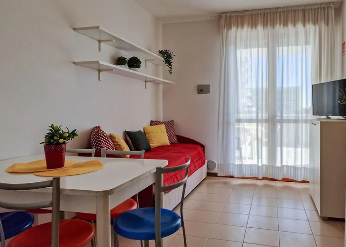 One Bedroom Flat In A With Pool Bibione