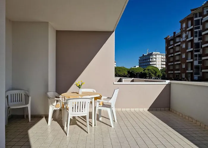 Apartman One Bedroom Flat In A With Pool